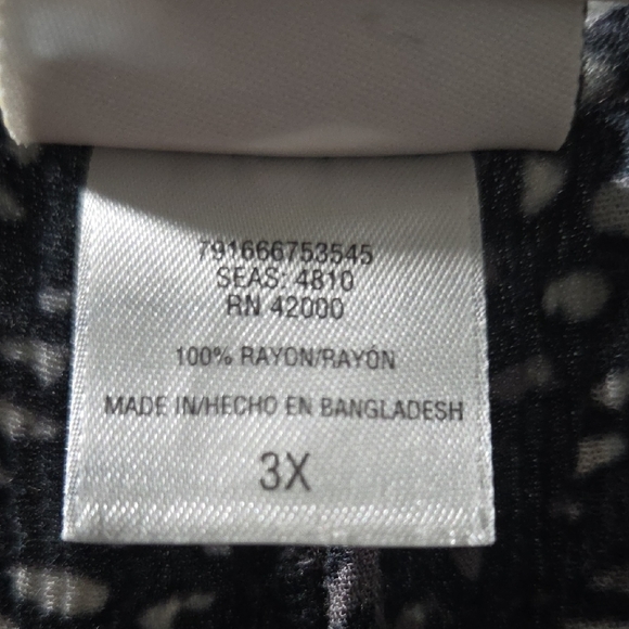 Jaclyn Smith Black and White Maxi Dress - Picture 3 of 4